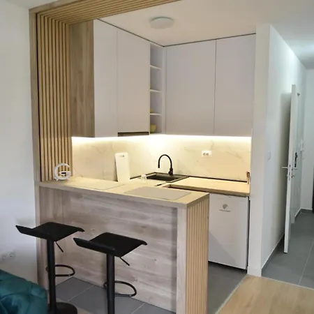 Lux Iva Apartamento *